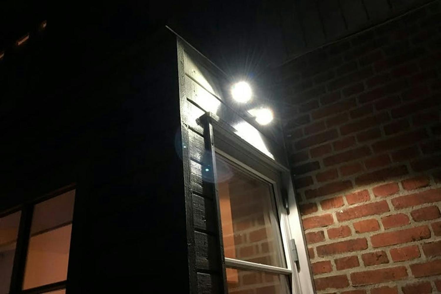 Utelamper: Utelamper gjør huset sikrere Utelamper: Utelamper gjør huset sikrere